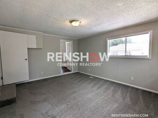 Building Photo - Charming 3 Bedroom 1 Bath In Memphis Avail...