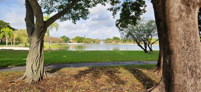 Building Photo - 10850 SW 153rd Ct