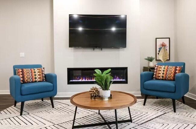 Primary Photo - Fully Furnished Modern 3BR Retreat | Penth...