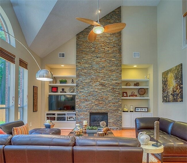 Building Photo - 22 Villa Canyon Pl