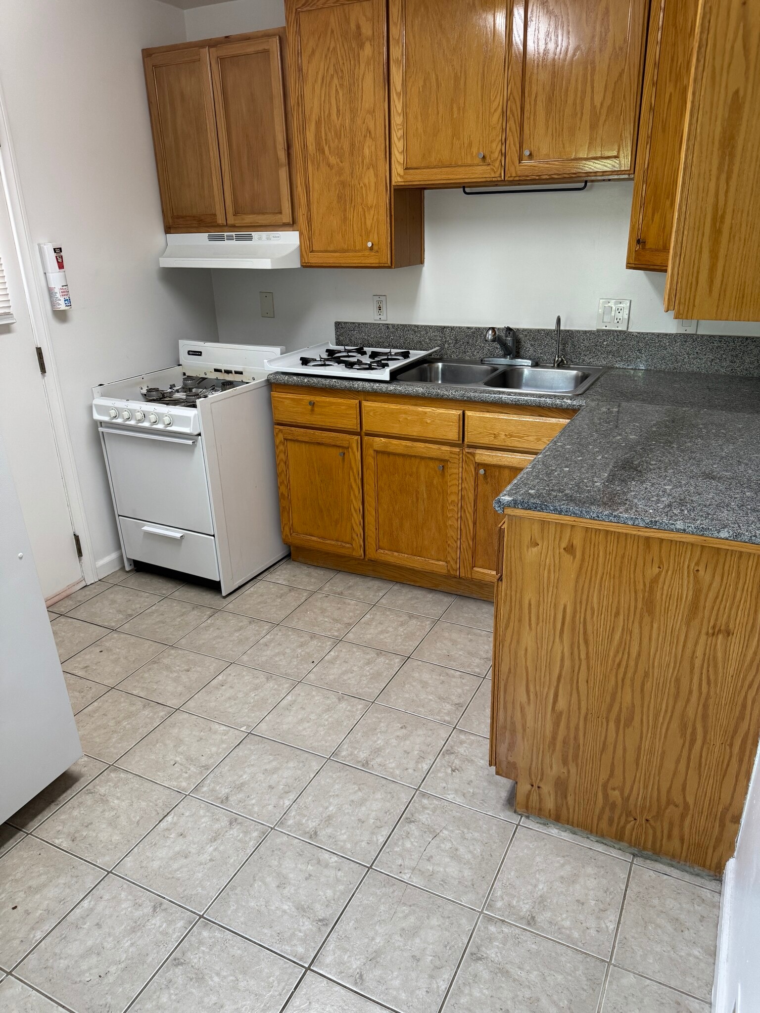 Building Photo - 4360 Elenda St