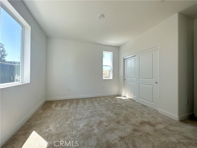 Building Photo - 322 Tank