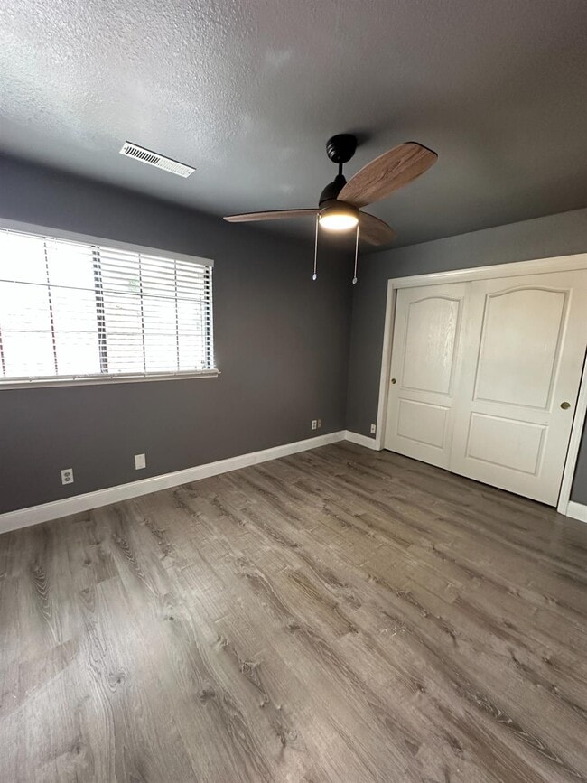 Building Photo - 3040 Boulder Ave