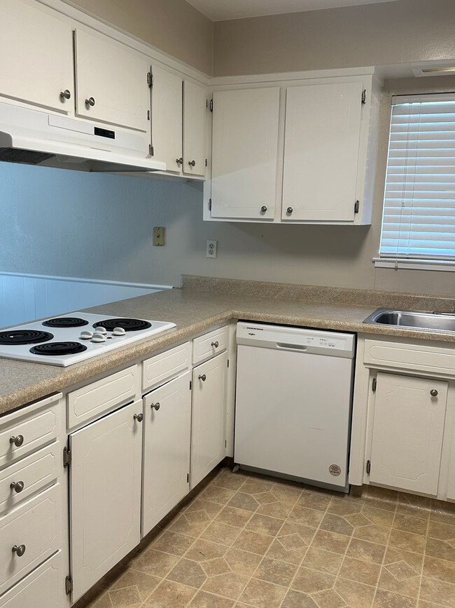 Building Photo - Nice home in South Livermore