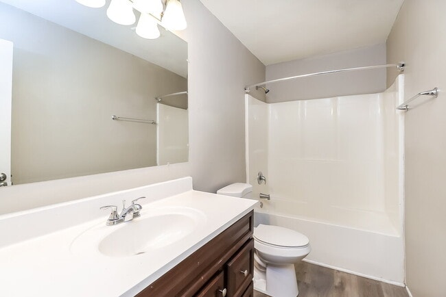 Building Photo - 209 Nila Dawn Ave