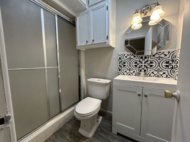 Building Photo - Beautiful Home in LISD School District!