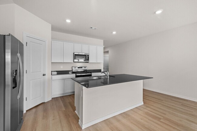 Building Photo - Beautiful, Brand New 4/2 in Gentry!