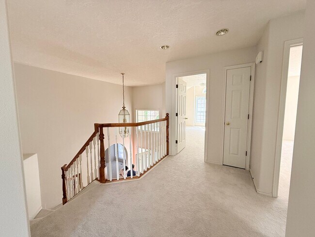 Building Photo - 16775 SW Springwater Ln