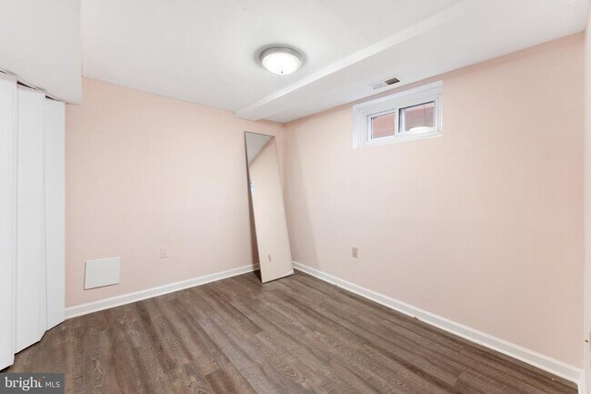 Building Photo - 4763 1st St N