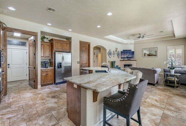 Building Photo - 3940 Duke Dr
