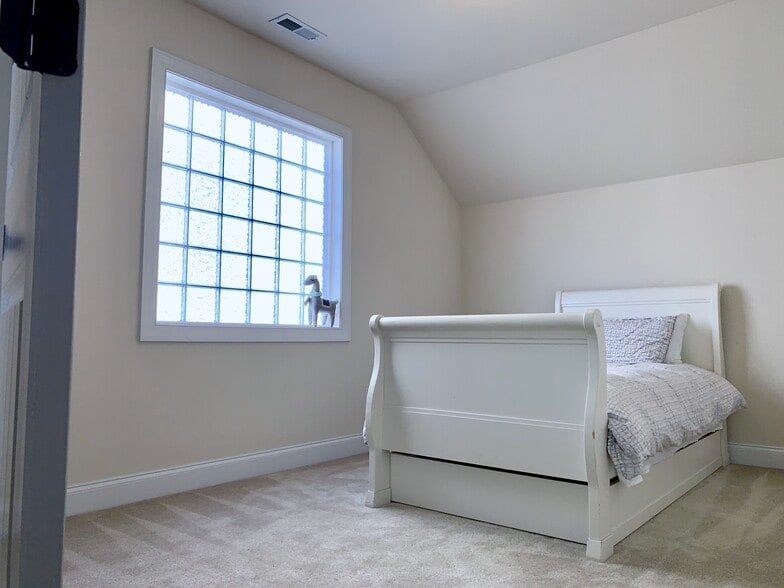 Office - 1359 Micahs Way N