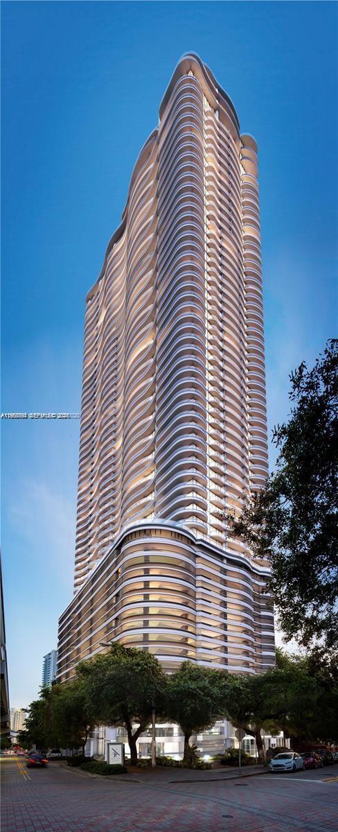 Building Photo - 1000 Brickell Plaza