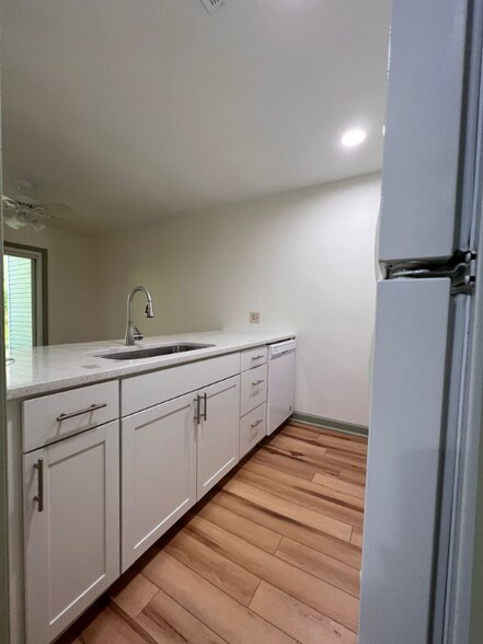 Building Photo - 3324 Tarleton W