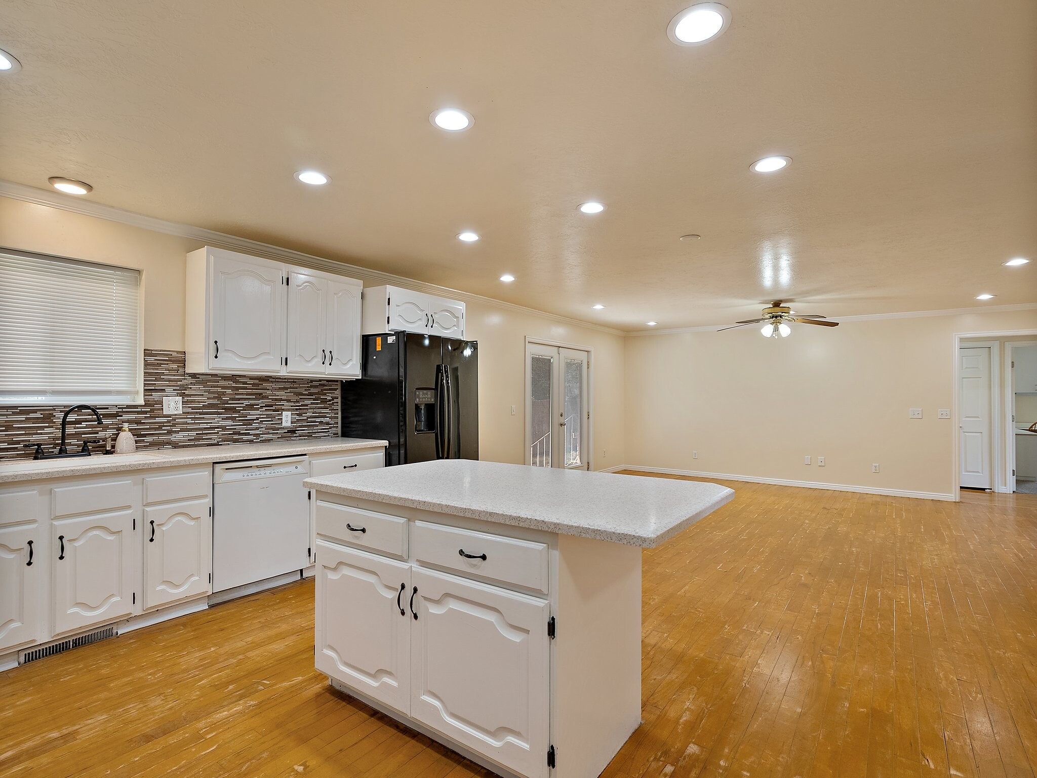 Building Photo - 6438 Tamra Dr