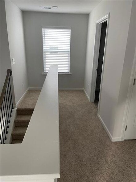 Building Photo - 92 Shelter Ln E