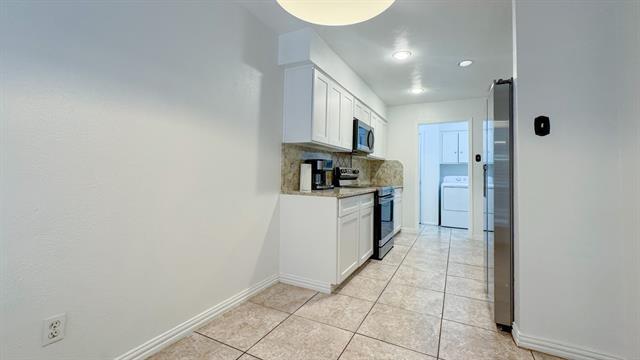 Building Photo - 10431 Pagewood Dr