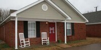 Building Photo - 3 bed 3 bath house! Water and Internet included!!