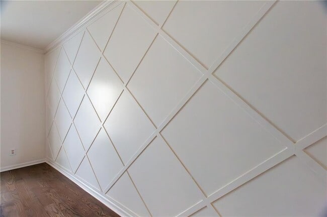 Building Photo - 45 St Claire Ln NE