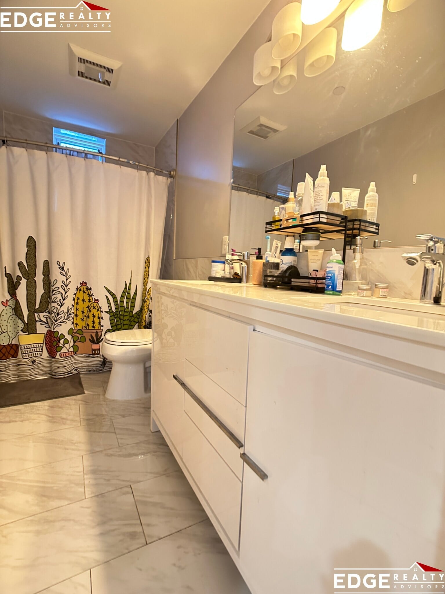 Building Photo - 96 Sutherland Rd