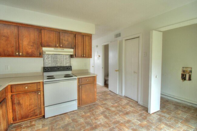 Building Photo - 119 A Lari Lane Anderson, SC 29625