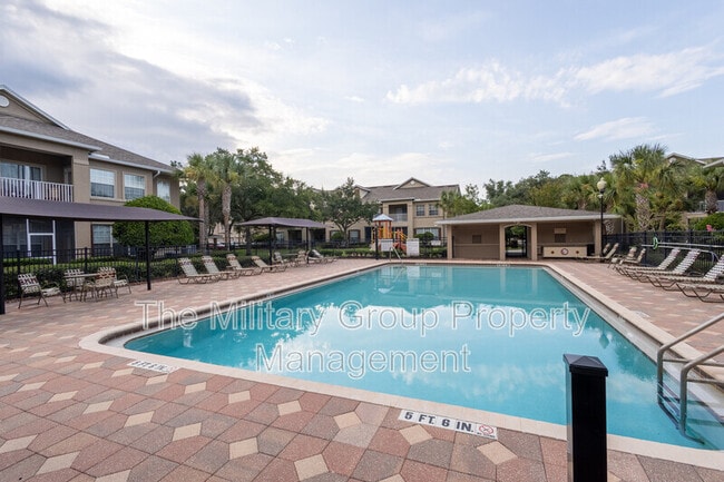 Building Photo - 9777 Summer Grove Way W