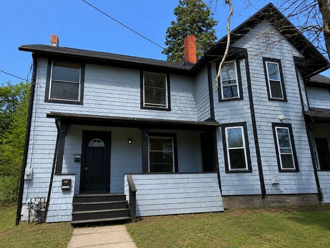 Building Photo - 532 Crosby St