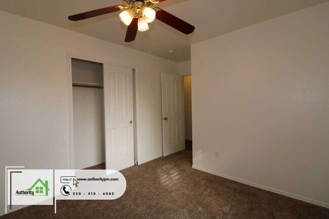 Building Photo - 2928 Salmonberry Dr
