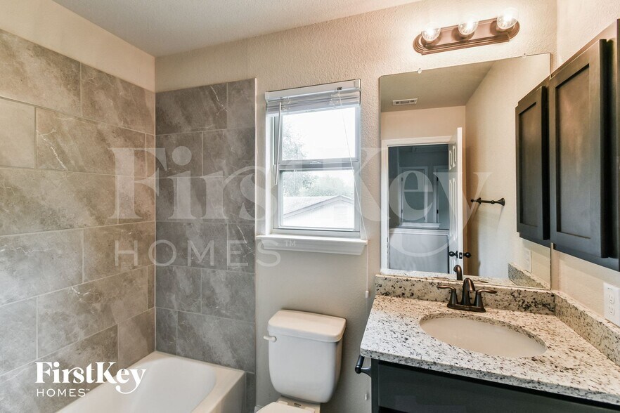 Building Photo - 3514 Bob Billa St