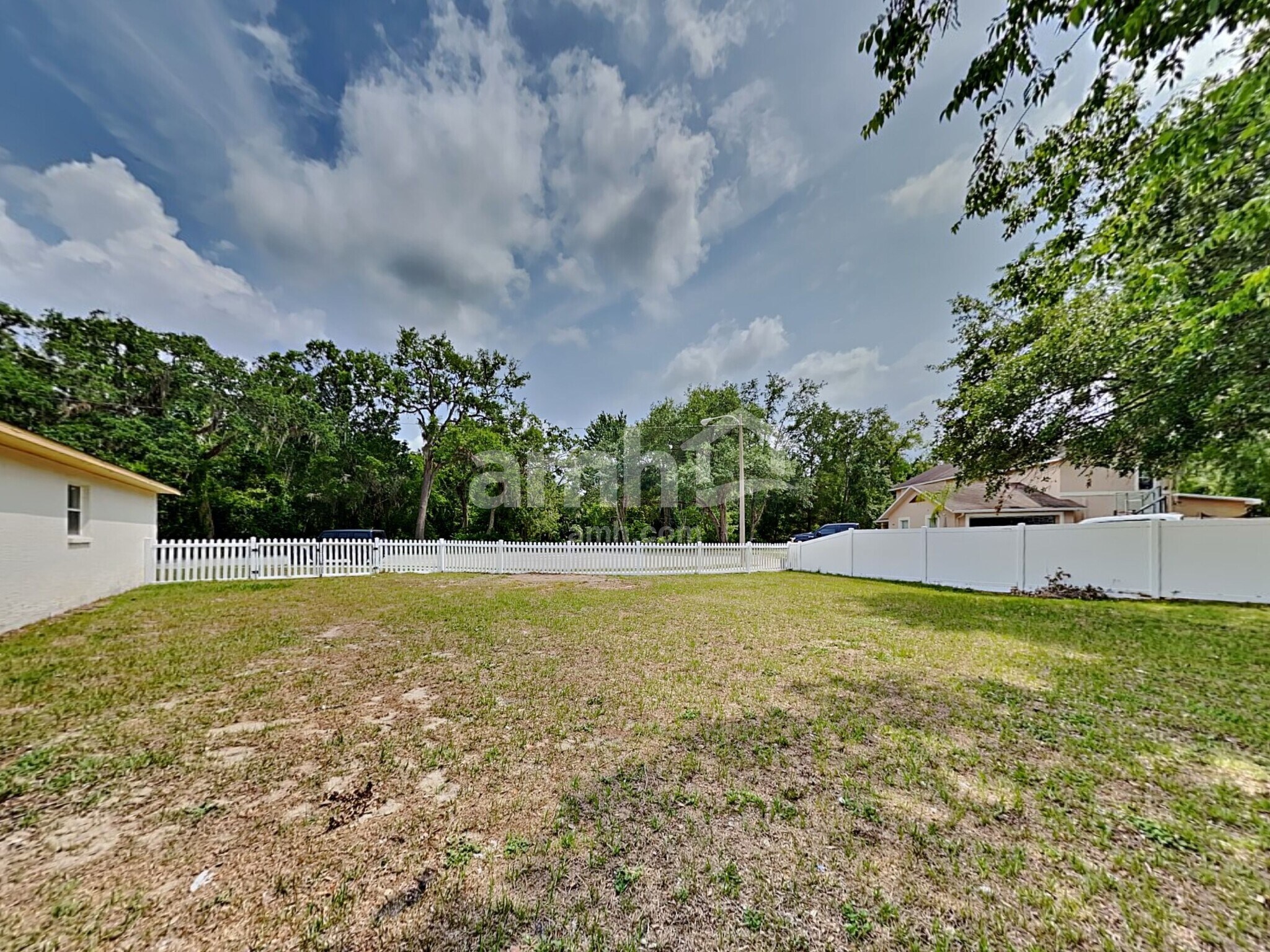 Building Photo - 7011 Silverwood Dr