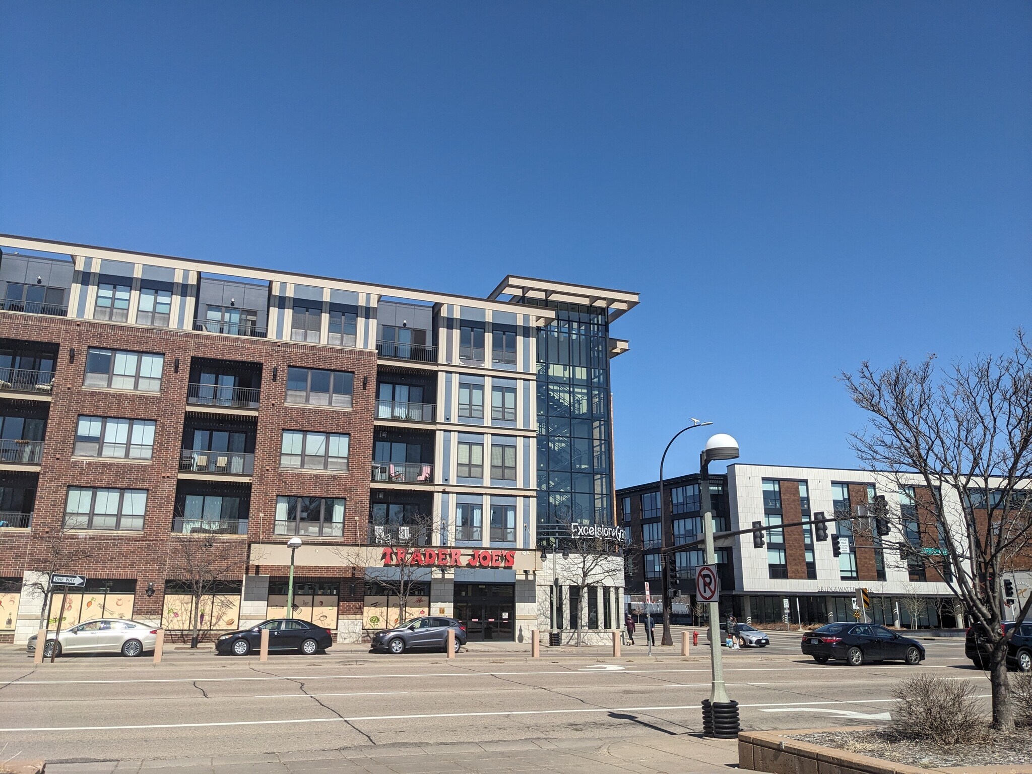 Traders Joe Across Condo - 4530 Park Commons Dr