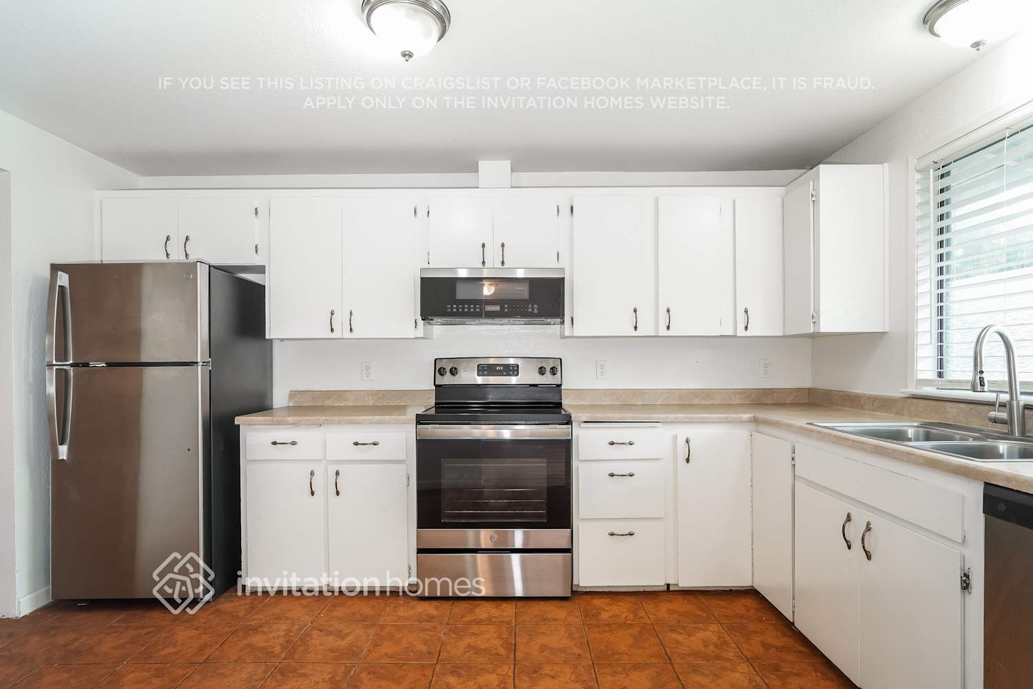 Building Photo - 2134 Hemlock St SE