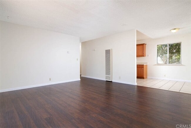 Building Photo - 1257 Rosekrans Dr