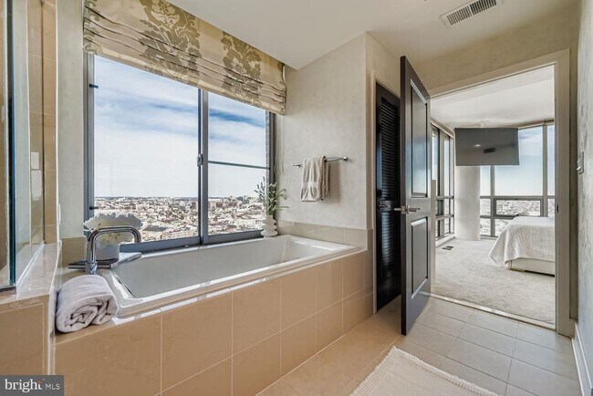 Building Photo - 675 President St