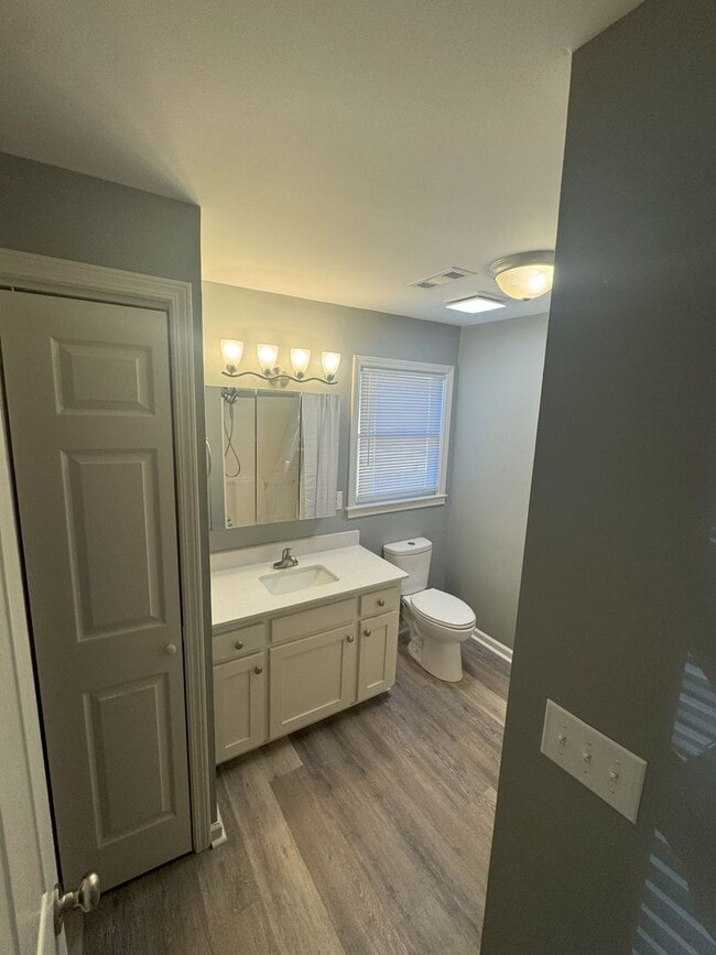 Building Photo - Totally Renovated Arts and Crafts Bungalow...