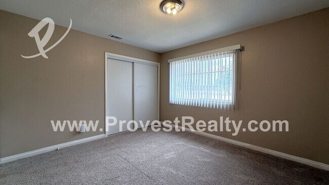 Building Photo - 11213 Kiowa Rd
