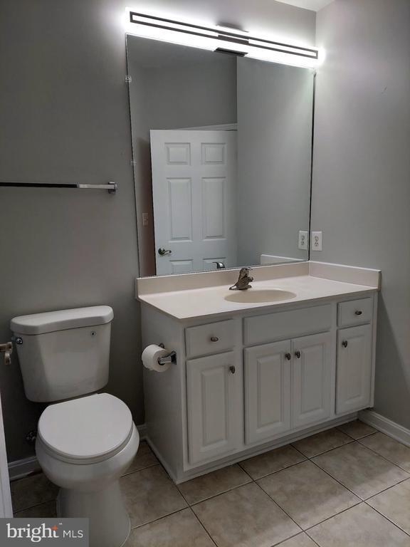 Building Photo - 21228 McFadden Square