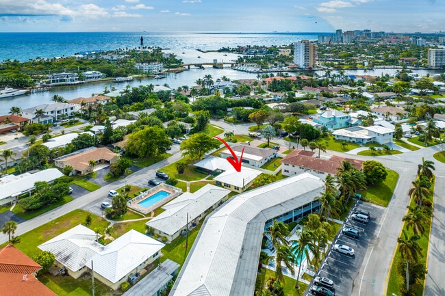 Building Photo - 2757 NE 29th Ave