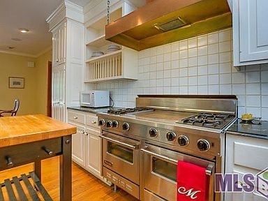 Building Photo - 225 LSU Avenue