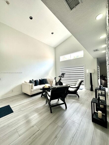 Building Photo - 2484 SW 177th Ter