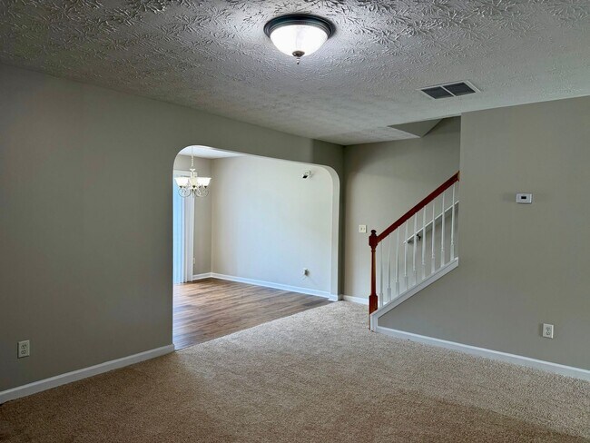 Building Photo - 752 Georgetown Ct
