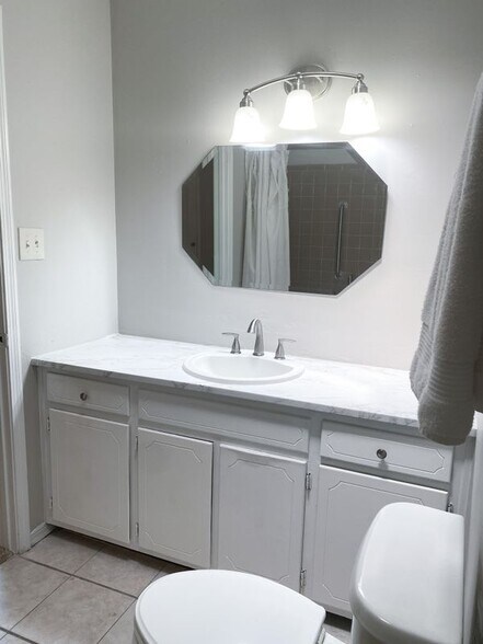 Building Photo - 4508 Zonker Ct