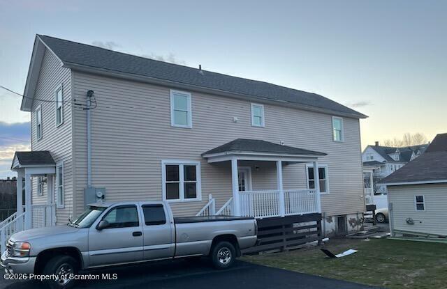 Building Photo - 402 S Valley Ave