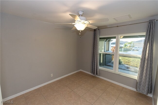 Building Photo - 3073 NW 4th Ave