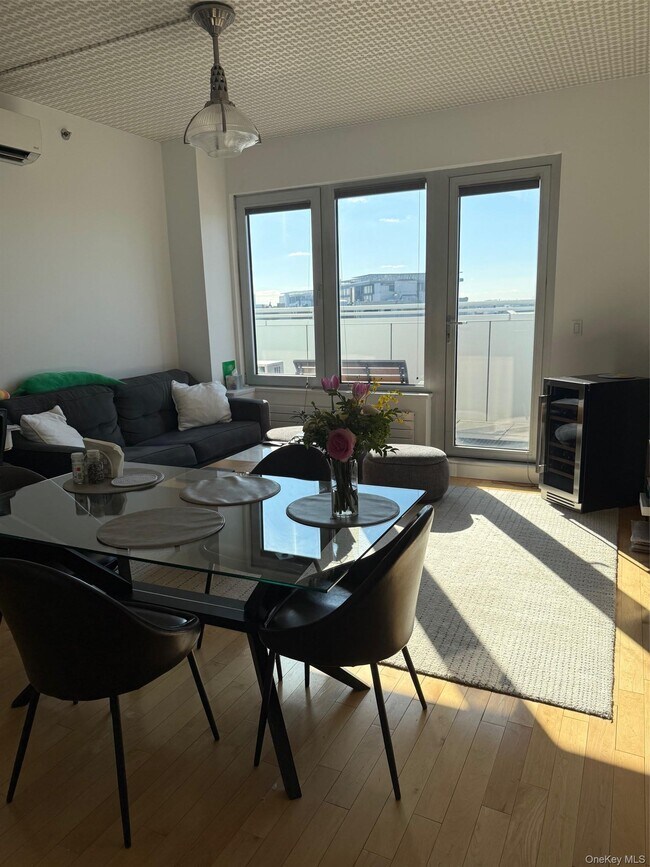 Building Photo - 10-63-50 Jackson Ave