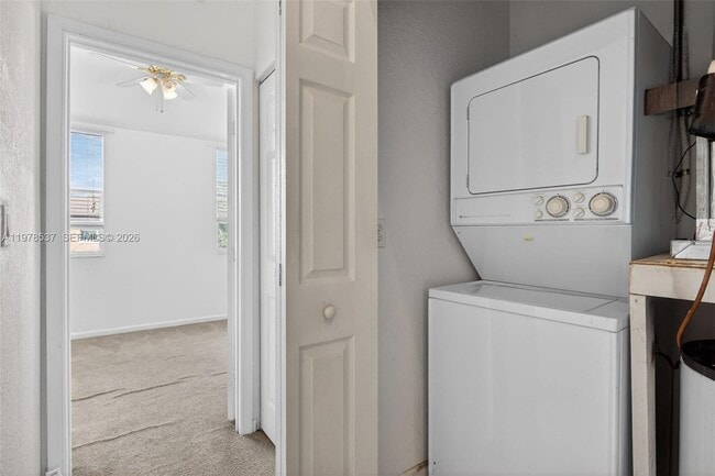 Building Photo - 6613 Winfield Blvd