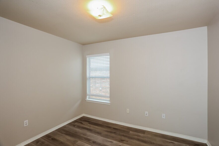 Building Photo - 522 Blueberry Hill Ln