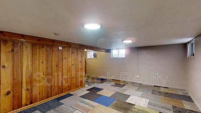 Building Photo - 1520 E Pikes Peak Ave