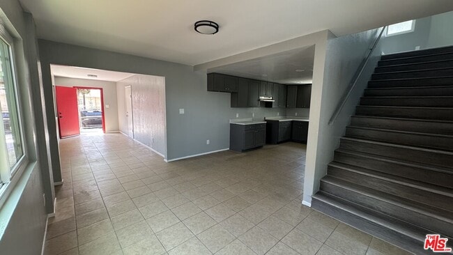 Building Photo - 1255 Velasco St
