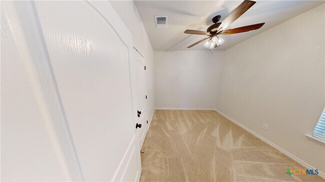 Building Photo - 808 Dred Roger Circle
