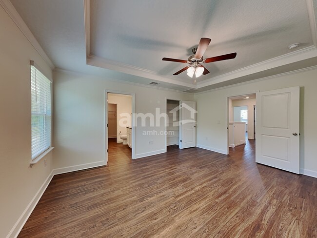 Building Photo - 5795 Hampton Creek Rd